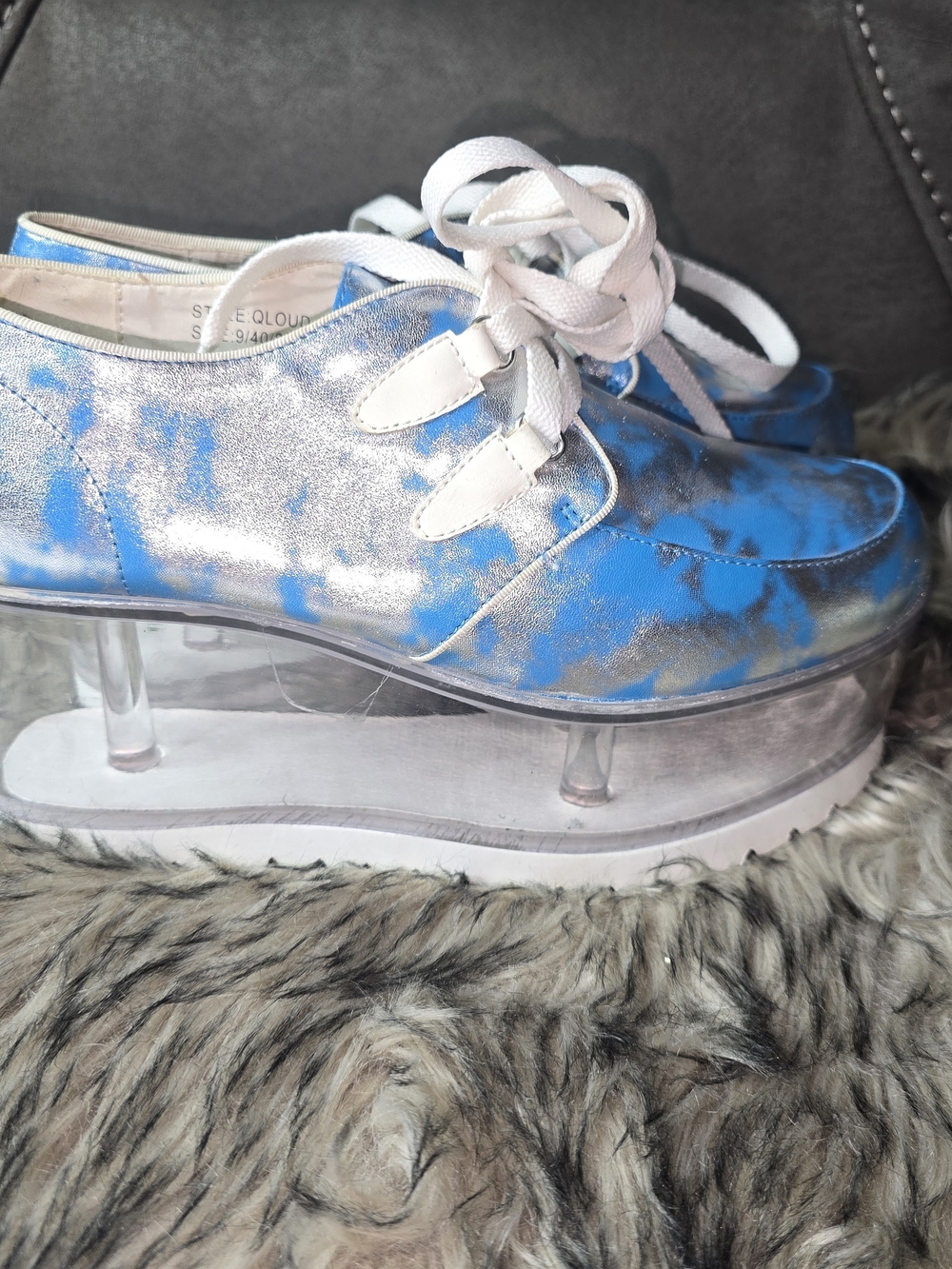 YRU Silver and Blue Cloud Platform Lace-Up Shoes - Picture 3 of 14